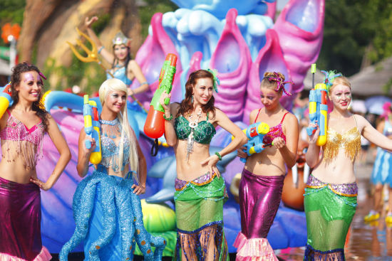 大連發(fā)現(xiàn)王國(guó)開啟“戲水狂歡”模式 大連發(fā)現(xiàn)王國(guó)開啟“戲水狂歡”模式