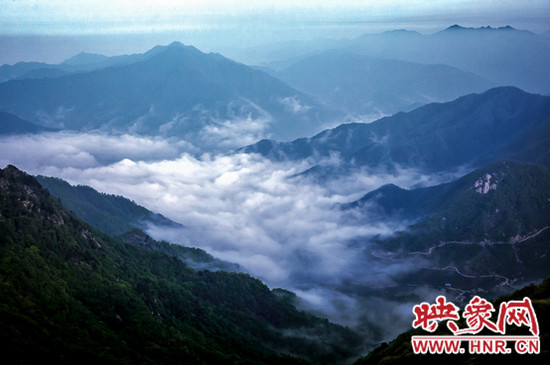 美不勝收 爬山、游園、賞奇觀（組圖）