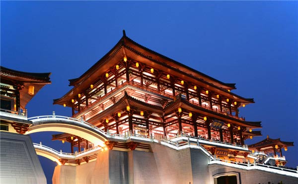 不要溫和地走進那個良夜 因為夜太美！