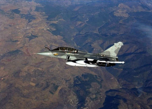 印度決定采購法國“陣風(fēng)”戰(zhàn)斗機(jī)成為英印“撕破臉”的導(dǎo)火索。