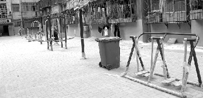 　改造后的經(jīng)六路3號院（小圖為改造前景象）