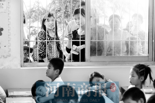 家長們都想讓孩子上個(gè)好學(xué)校、好班級，但也應(yīng)根據(jù)實(shí)際情況，選擇最合適的