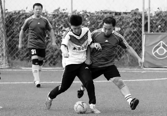 天行健隊在國家足球一級裁判、中超裁判于躍的帶領(lǐng)下，配合那是相當(dāng)默契
