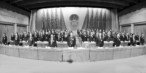 　1月20日下午，省十二屆人大三次會(huì)議閉幕　河南日?qǐng)?bào)記者 郭宇/攝