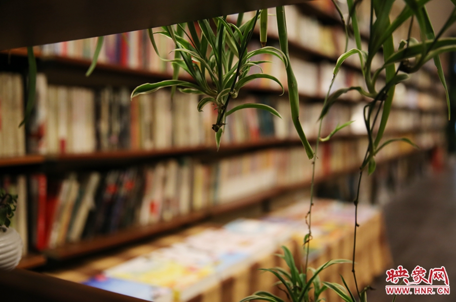 書店內(nèi)的裝飾。