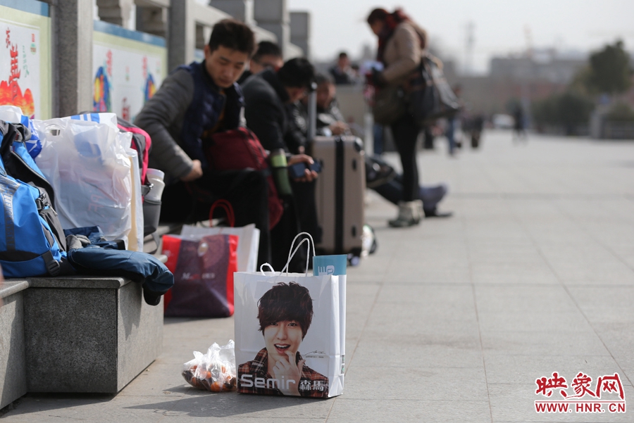 春運(yùn)中的“明星”身影。